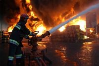 حریق گسترده انبار سردخانه در ورامین