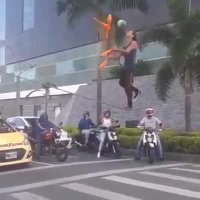 بند بازی پشت چراغ