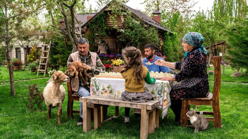 آشپزی روستایی کامل - آشپزی در طبیعت آذربایجان - طرز تهیه پیراشکی گوشت