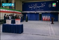 لحظه رای دادن رهبر معظم انقلاب