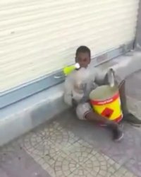 چه بچه های با استعدادی که از حداقل امکانات برای بروز استعدادشون محرومن