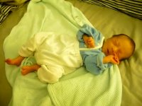 تکان دادن دست‌ها و کش و قوس