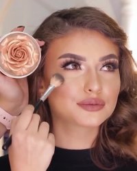 لوازم آرایشی روژینو