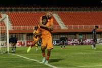 خلاصه بازی مس کرمان 3 - پیکان 0