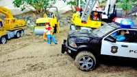 کلیپ ماشین بازی کودکانه - دایناسور در مقابل ماشین پلیس و تانک ارتش