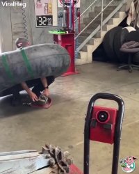 کلیپ خنده دار فاصله اجتماعی در دوران کرونا