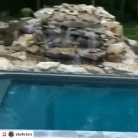 آبشار و آبشار برکه جوب های طبیعی باسنگهای طبیعی در یک فضایی باز محوطه سازی جلب توجه بسیاری خواهد بود بااستادکاران حرفه ای 09124026545