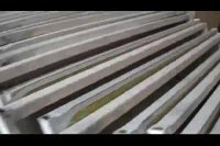 نصب تابلو تصاویر شهدا در شهر برازجان