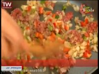 آشپزی به زبان کردی پاستا با سس قارچ و گوشت