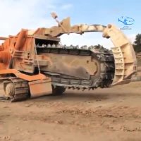 ماشین جالب در  حفاری کردن