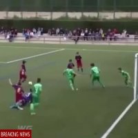 گل خارق العاده در آکادمی بارسلونا