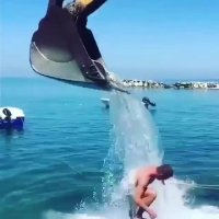 هوا اینجوری گرمه!!