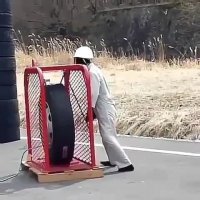 انفجار لاستیک تریلی