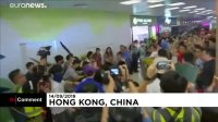 ویدئو؛ تنش بین حامیان و منتقدان پکن در هنگ کنگ