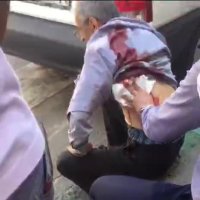 صحنه ای فجیع از شلیک تروریستها به یک شهروند در مقابل ساختمان مجلس