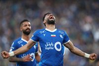 خلاصه بازی استقلال 2 - تراکتور 0