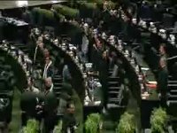 شعار  مرگ بر آمریکا در مجلس