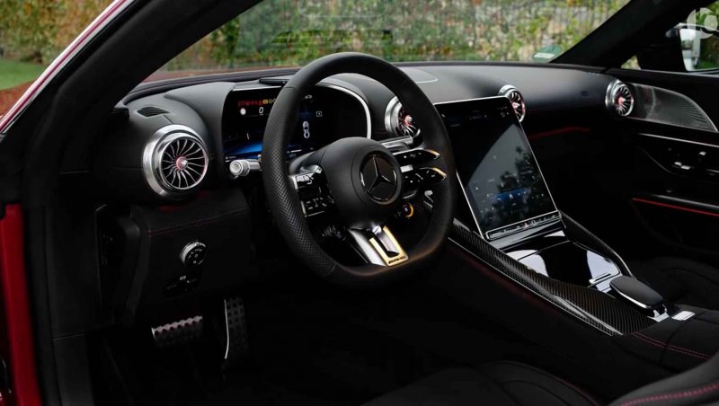 خودروی فوق العاده لاکچری و جذاب مرسدس مدل AMG GT 63