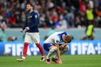 خلاصه بازی انگلیس 1 - فرانسه 2 (گزارش یوسفی)