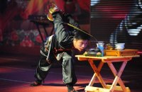 سرو چای به سبک "کنگ فو"