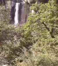طبیعت  زیبای آبشار لاتون