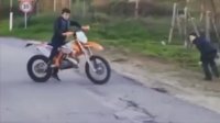 موتور سواری ناشی - قسمت 2