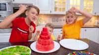 سرگرمی و تفریحی کودک  ساخت کیک چند طبقه ای  بانوان سرگرمی کودک