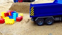 ماشین بازی کودکانه - کلیپ ماشین بازی - حمل وسایل برای پل سازی عبور و مرور