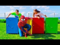 برنامه کودک آدریانا و ابر قهرمانان : جعبه های جادویی و چالش های خنده دار