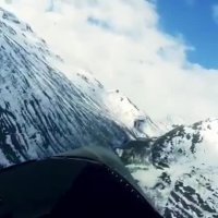 پرواز در کوهستان