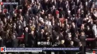 بی‌ توجهی وزیر ارشاد به ترامپ در مراسم تشییع پاپ