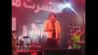 :: اجرای نگران منی مرتضی پاشایی دریکی ازآخرین کنسرت ها