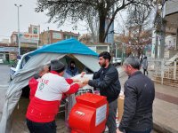ادامه کمک رسانی به زلزله زدگان خوی