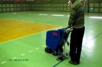 آماده سازی و نگهداری از کفپوش سالن ورزشی با استفاده از اسکرابر صنعتی