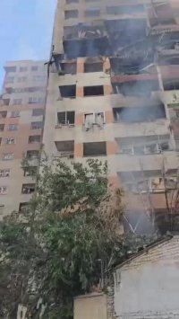 حجم تخریب انفجار در اطراف مجتمع اساتید میدان کتاب سعادت آباد