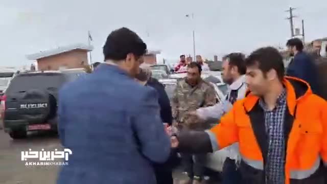اشک‌ های وزیر ارشاد پس از شنیدن خبر شهادت‌ رئیس‌ جمهور