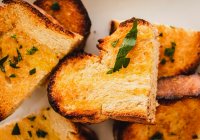 نان تست فرانسوی