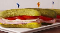 "ساندویچ خیار شور" یک غذای رژیمی