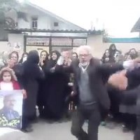 رقص و پایکوبی بعد از اعلام نتیجه انتخابات مجلس در لنگرود