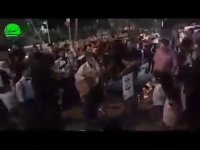 کنسرت خیابانی یک کارتن خواب/ غافلگیری عابران خیابان ولیعصر