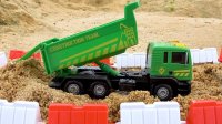 کارتون ماشین سنگین : عملیات خاک برداری با کامیون و بیل مکانیکی