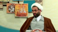 آیا دست زدن بی وضو به کلمه الله آرم جمهوری اسلامی اشکال دارد؟