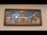 سخنان رهبری در منزل یکی از شهدا