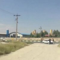 تعرض وحشیانه به یک مادر جلوی چشمان دخترش