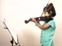 تکنوازی ویولن آهنگ love story توسط دختر هنرمند 6 ساله
