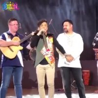 محسن ابراهیم زاده ! صداش عالیه