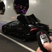 باز شدن سقف لامبورگینی هوراکن و صدای اگزوز