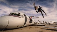 یه پارکور حرفه ای در قبرستان هواپیماها