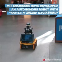 رباتی که به خیابان های شلوغ نظارت دارد!