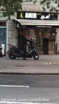 دزدی از یک جواهر فروشی در روز روشن